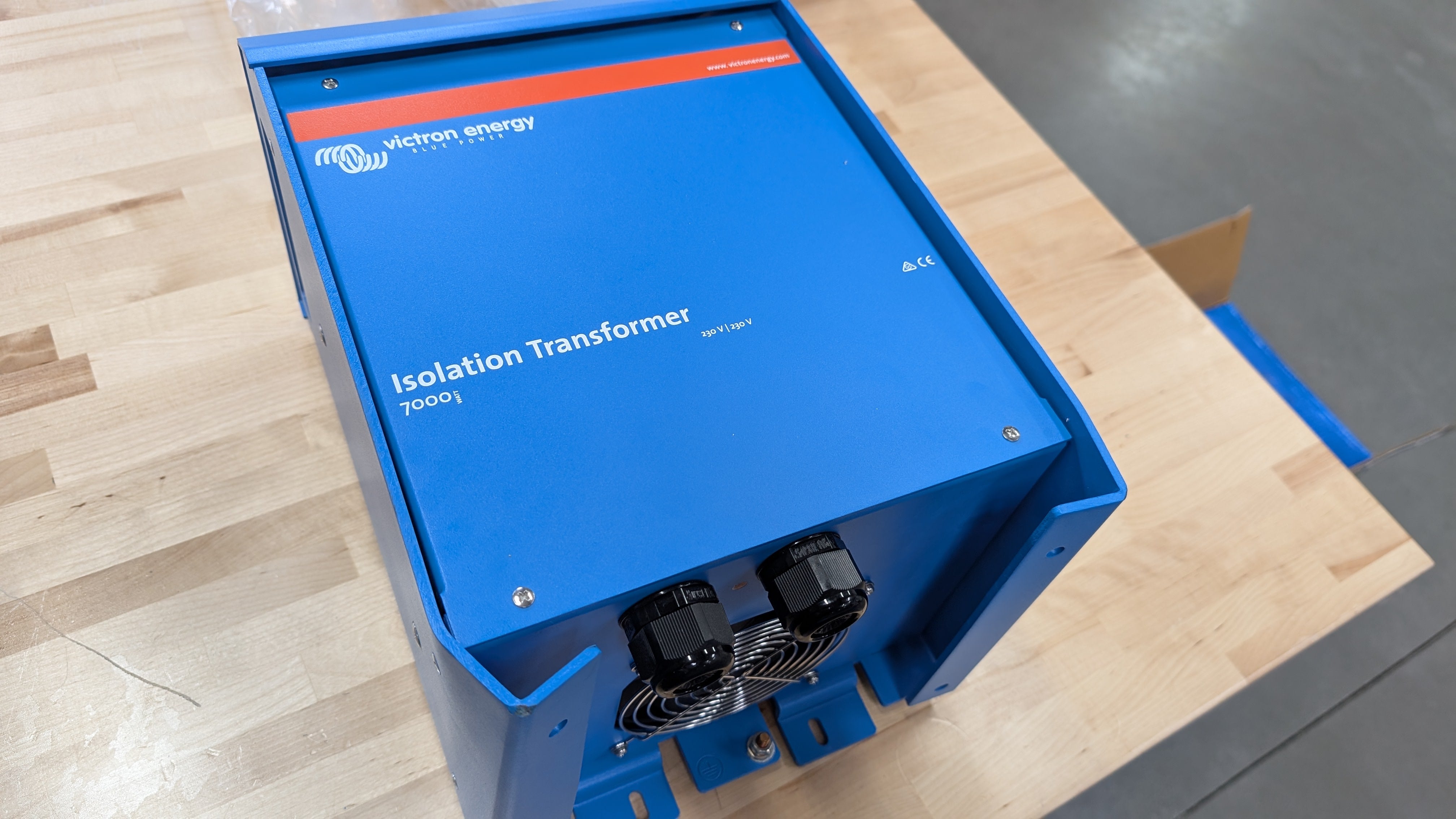 ***OPEN BOX*** Victron Isolation Transformer 7000W 230V SN:HQ22309RQJ3