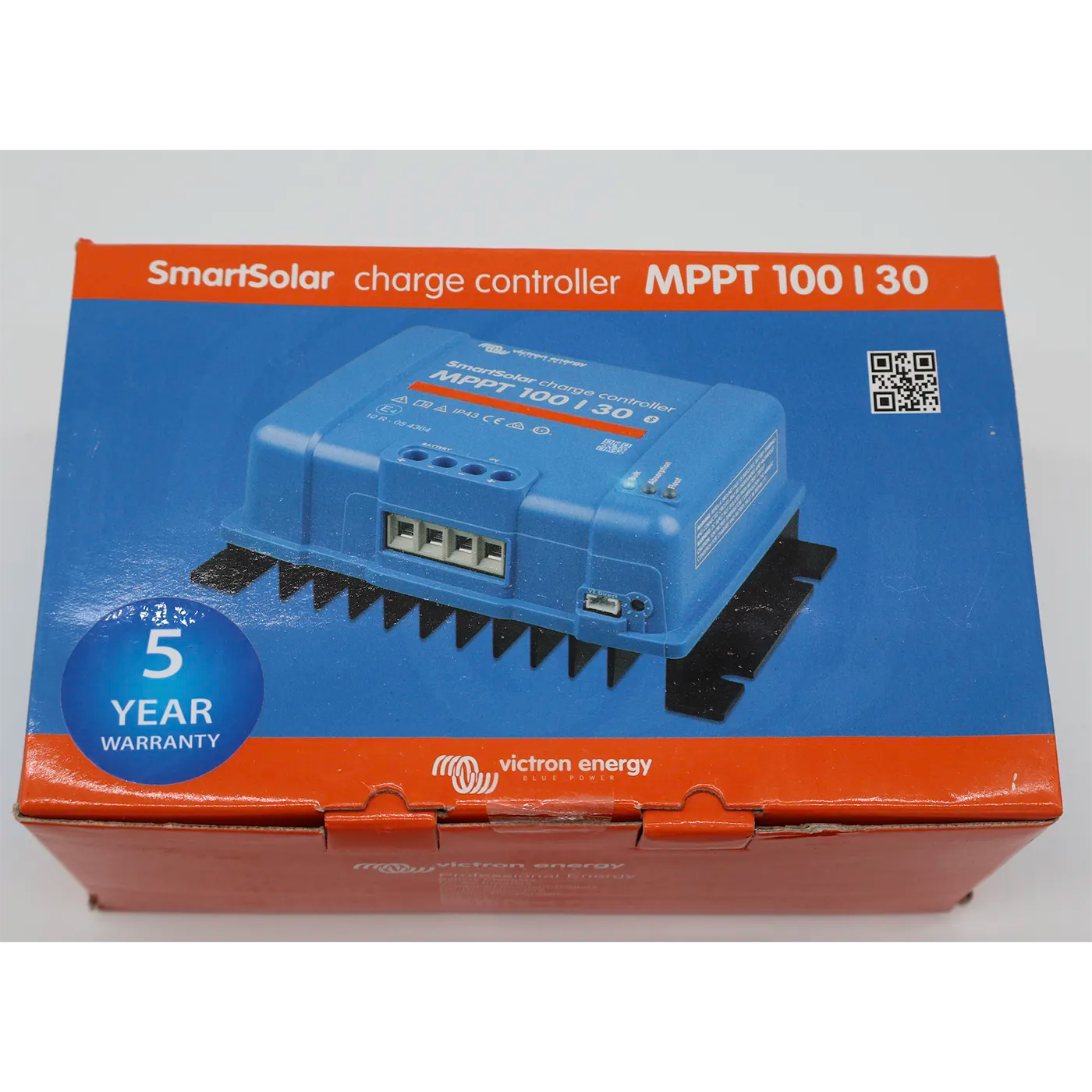 Victron SmartSolar Charge Controller MPPT 100/30 OPEN BOX SN: HQ2220U4FQR