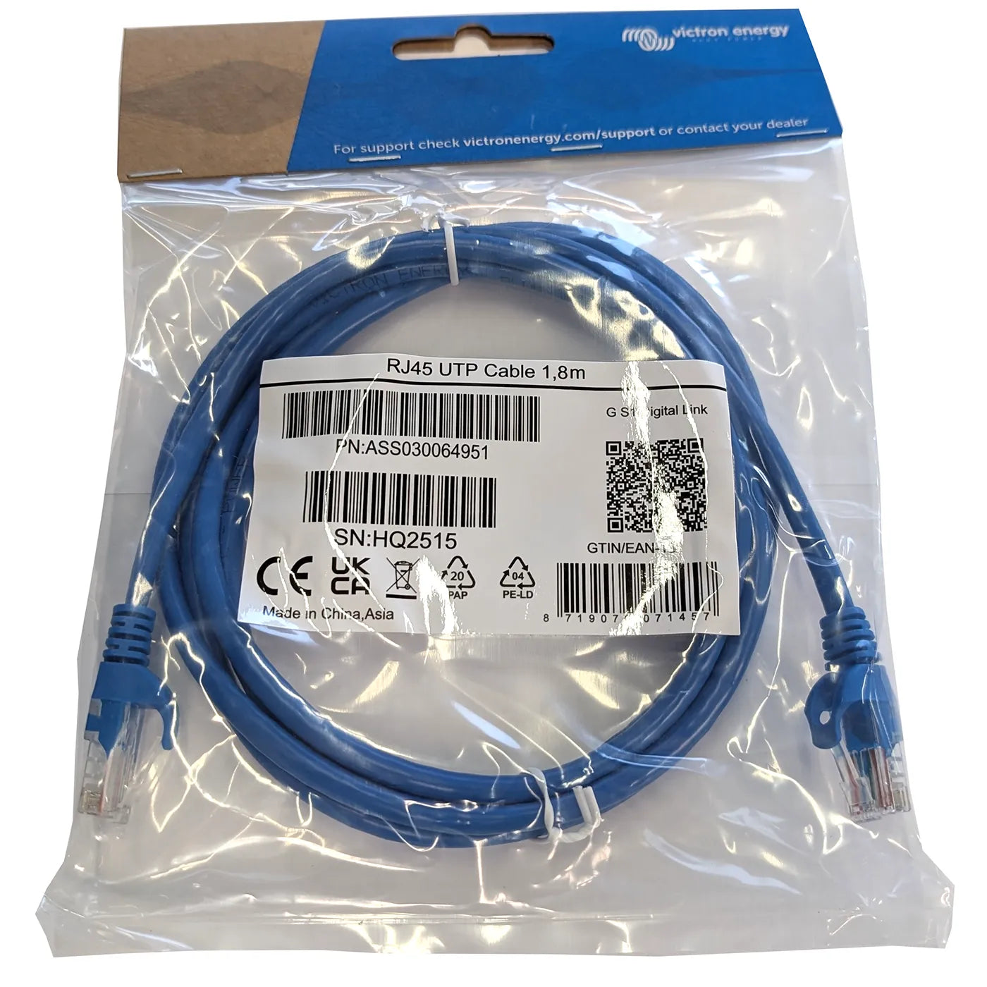 Victron RJ45 UTP cable 1.8 m, standard panel-crossing length with molded RJ45 connectors on both ends